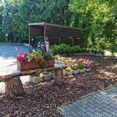 Hotel Landgasthof Fromm Untergruppenbach المظهر الخارجي الصورة