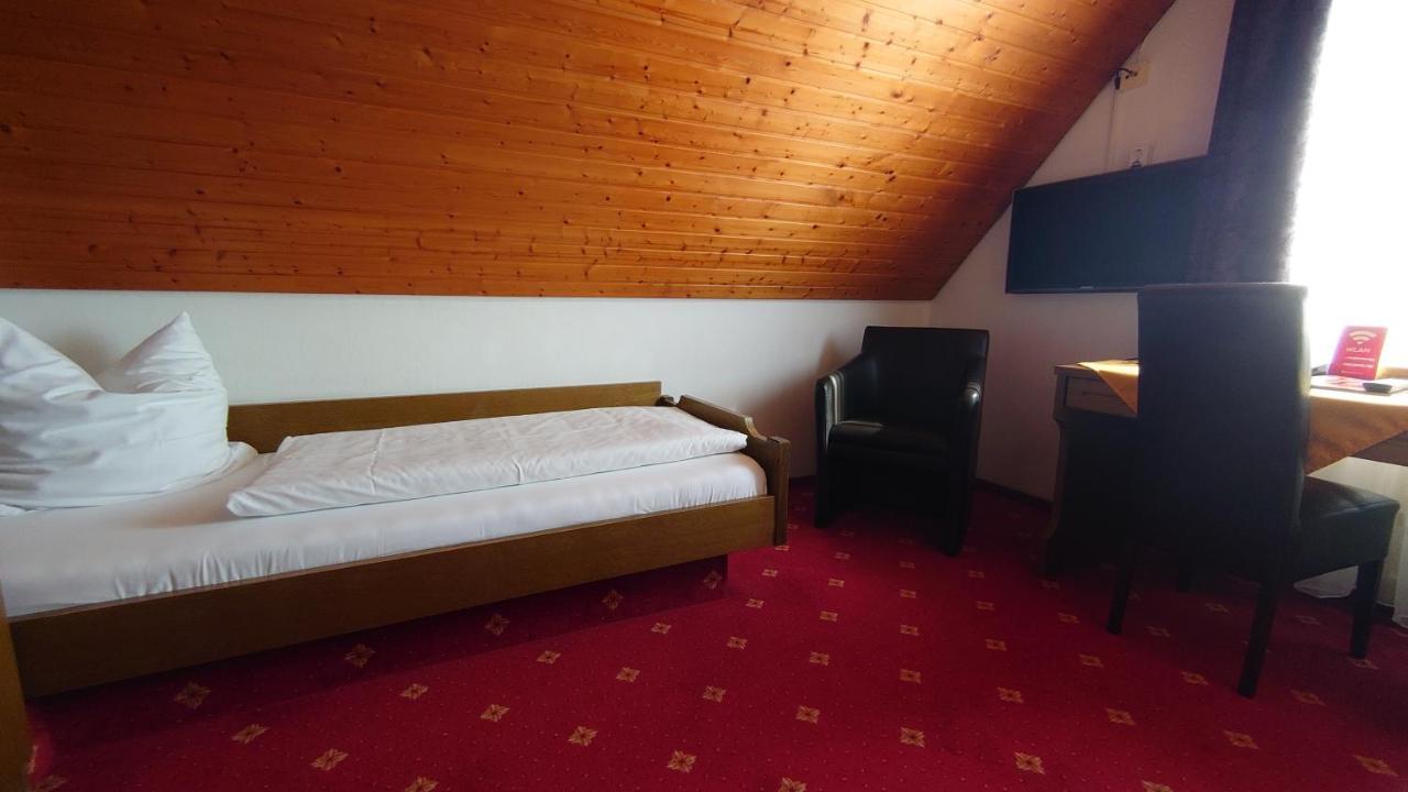 Hotel Landgasthof Fromm Untergruppenbach المظهر الخارجي الصورة