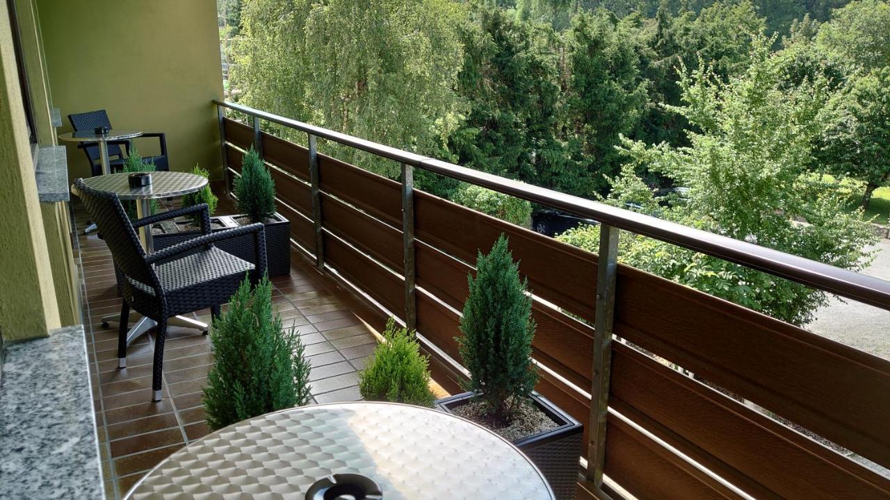 Hotel Landgasthof Fromm Untergruppenbach المظهر الخارجي الصورة